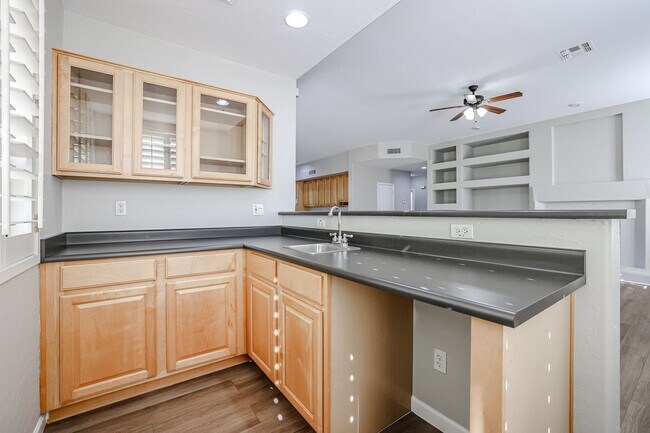 Building Photo - COMING SOON!! INCREDIBLE 5-BEDROOM 3 BATH, ALMOST 4000 SFT IN CORE CHANDLER