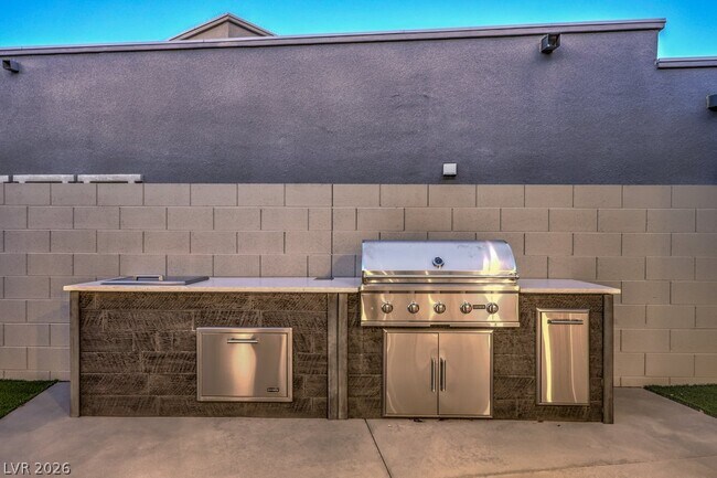 Building Photo - 10494 Calico Terrace Ave