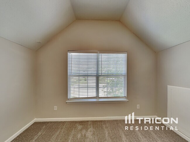 Building Photo - 2605 Thunder Basin Way