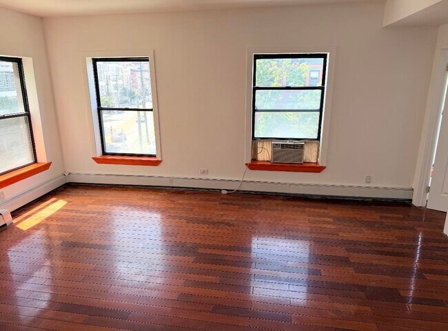Building Photo - 236 Grove St
