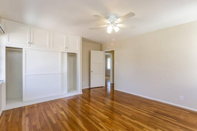 Building Photo - 2.0 bedroom in Pasadena California 91106