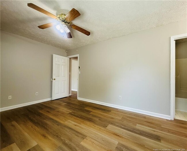 Building Photo - 6549 Applewhite Rd