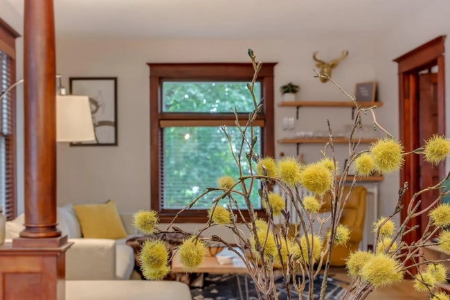 Building Photo - 3501 Cedar Ave S