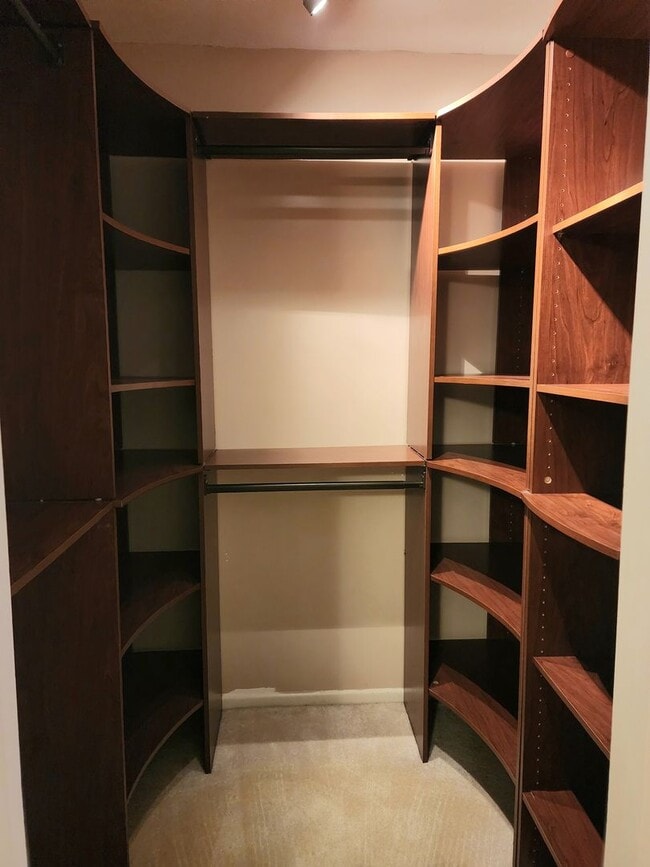 Building Photo - 1209 Libra Dr