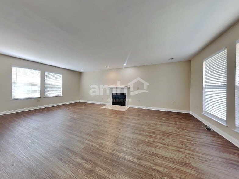 Building Photo - 1811 Sumpter Ct
