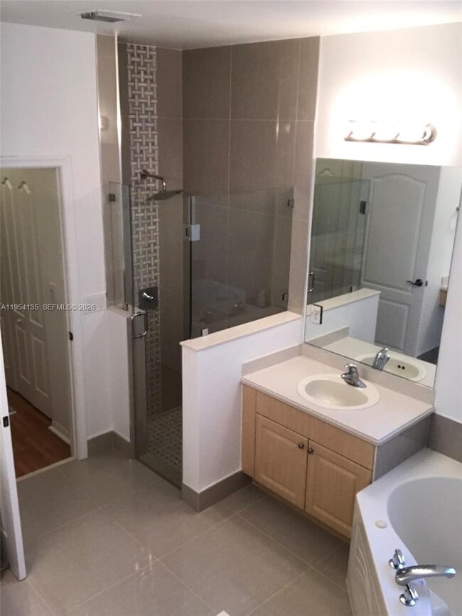 Building Photo - 19351 SW 61st St