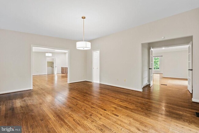 Building Photo - 6506 Bellamine Ct
