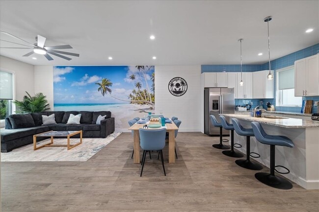 Building Photo - 623 Petit Wy