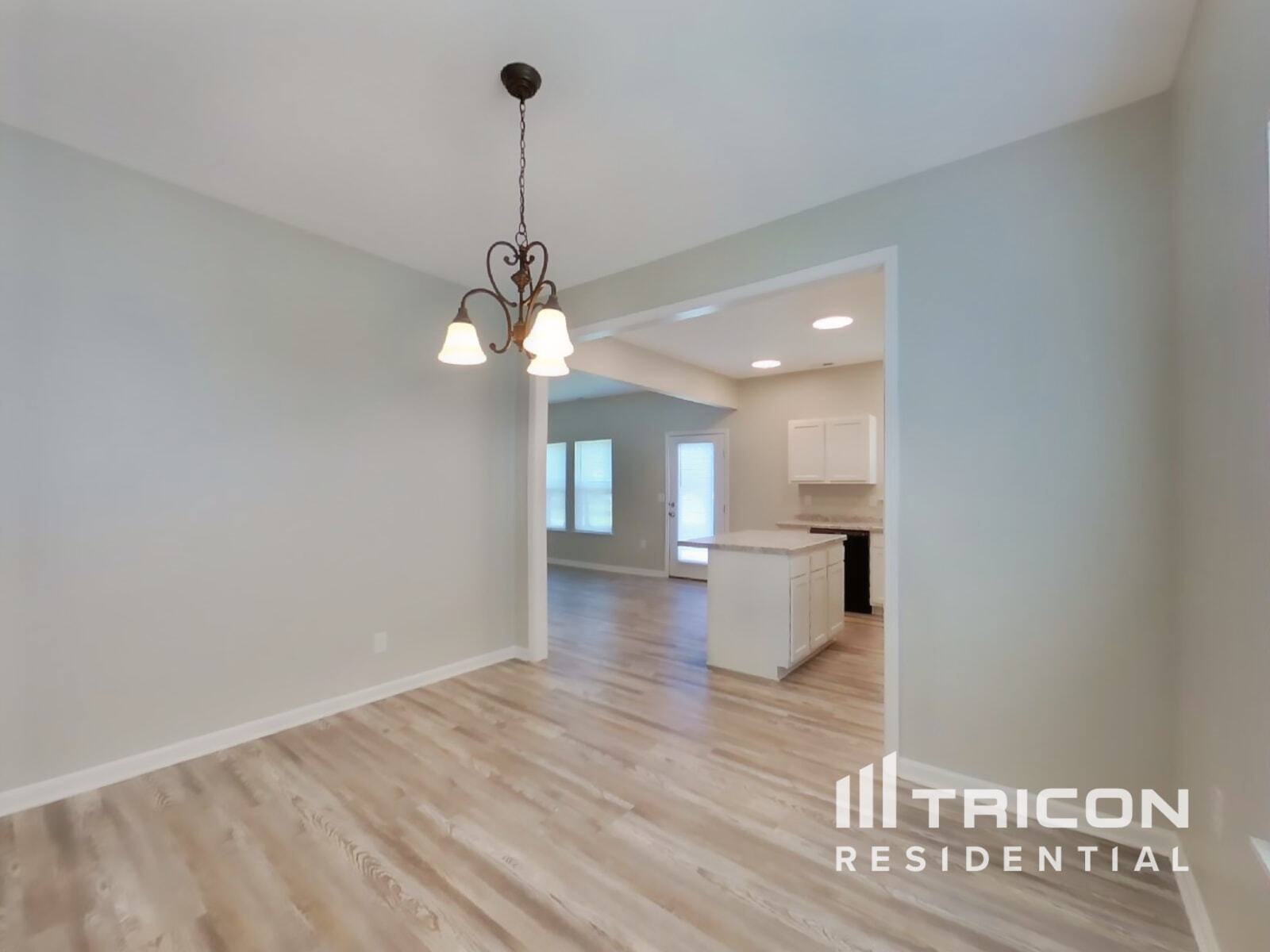 Building Photo - 1094 Tomahawk Pl