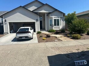 Building Photo - Coffey Park Charmer