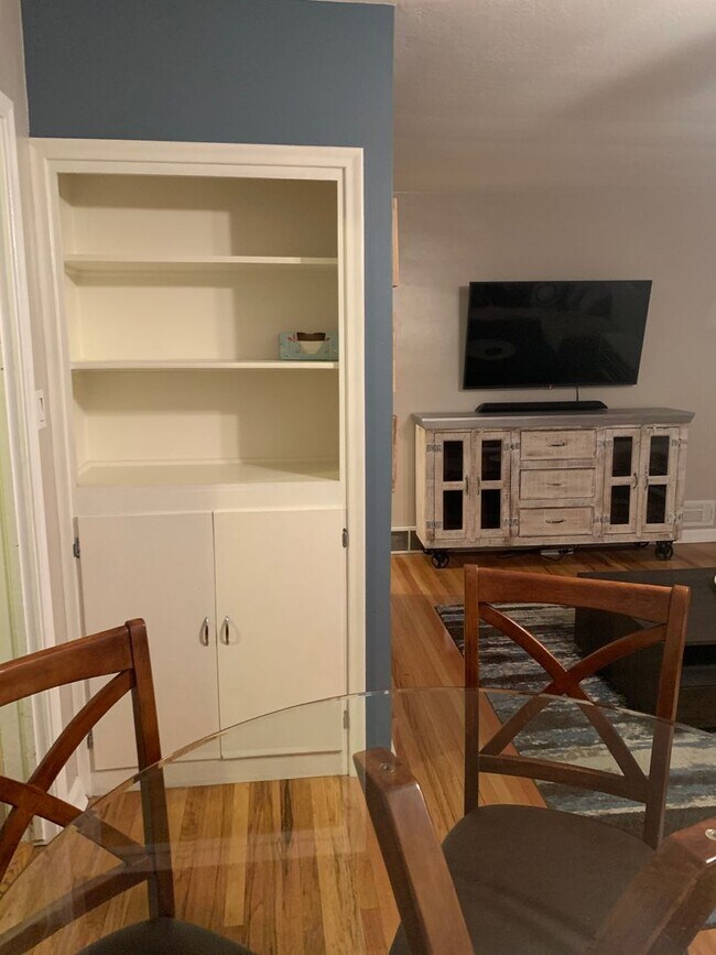 Building Photo - Gorgeous Home in Bountiful!