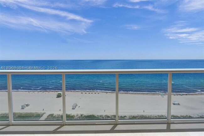 Building Photo - 5757 Collins Ave