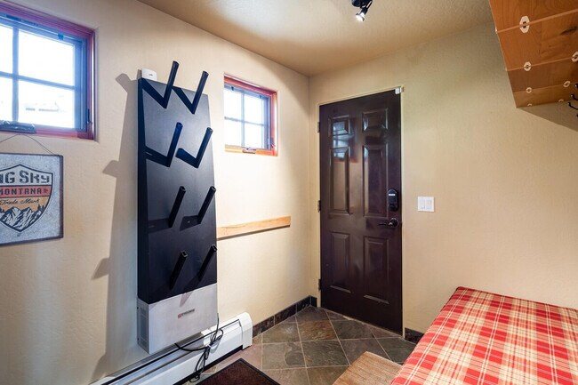 Building Photo - 4 Full Moon Rd