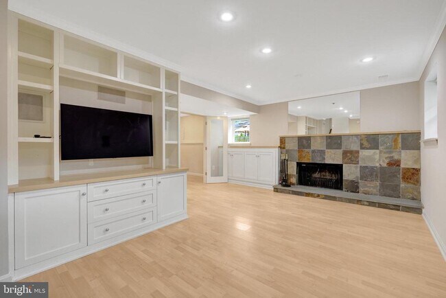 Building Photo - 12607 Glenbrooke Woods Dr