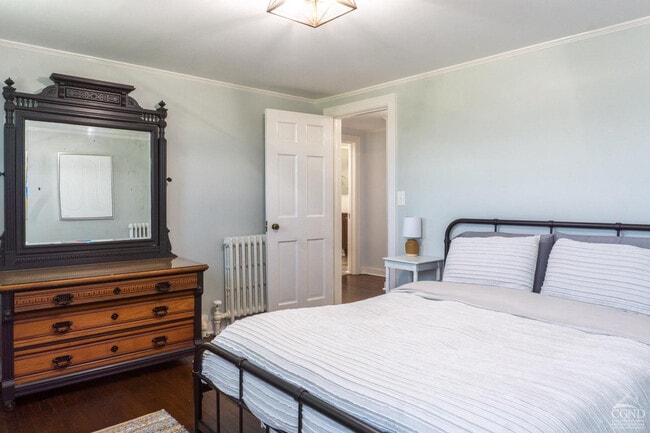 Building Photo - 426 Spook Rock Rd