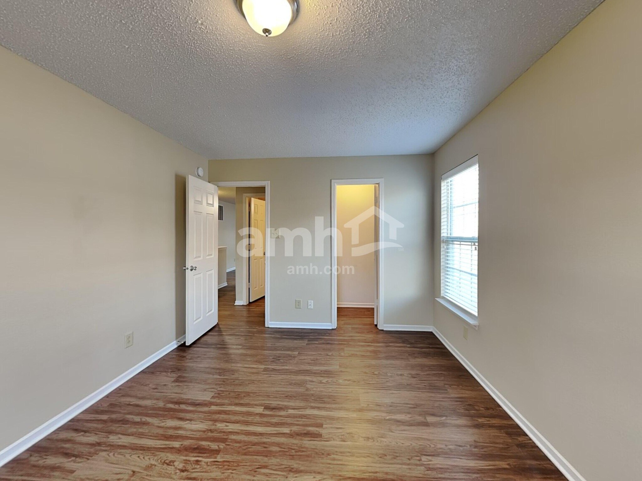 Building Photo - 12859 Old Glory Dr