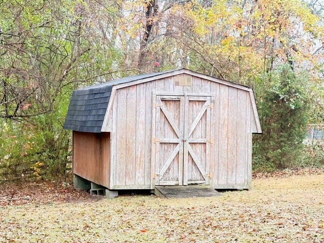 Building Photo - 1131 Compass Creek Dr