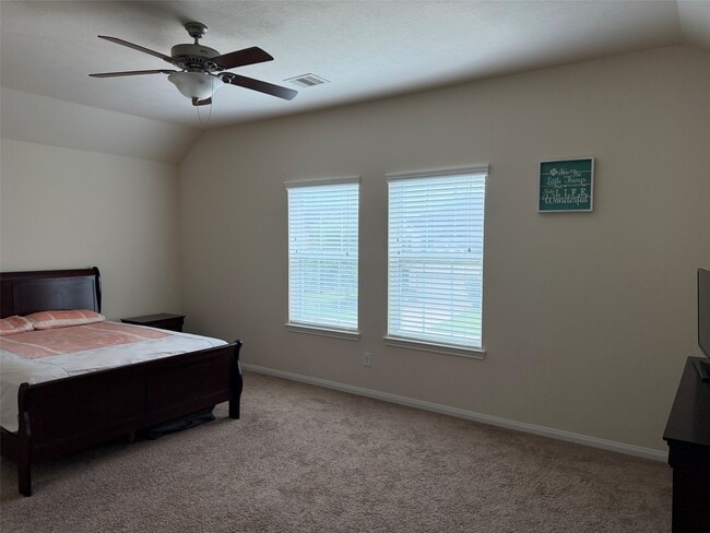 Building Photo - 24930 Diamond Ranch Dr