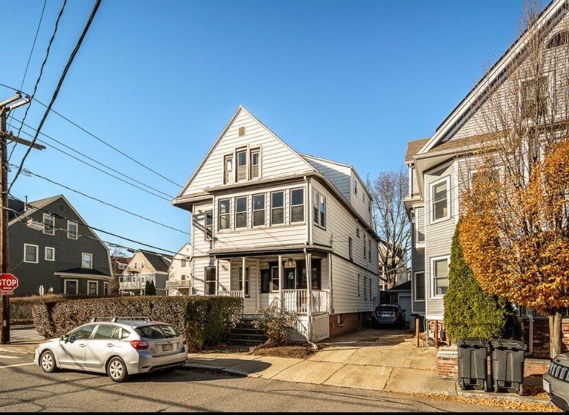Building Photo - 54 Rogers Ave