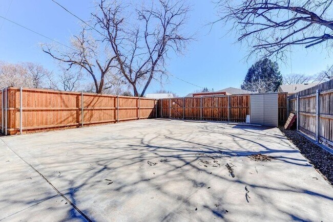 Building Photo - 3318 20th St