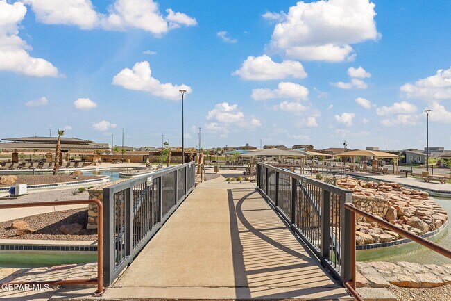 Building Photo - 11150 Blazing Star Pl
