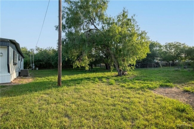 Building Photo - 1221 S Cesar Chavez Rd
