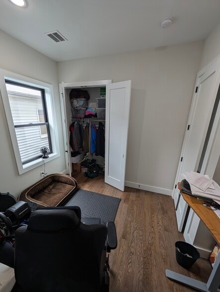 Bedroom 1 - 99 Hague St