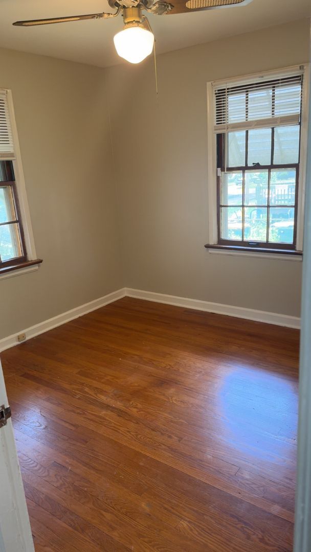 Building Photo - Delightful 2-bedroom, 1-bathroom single-fa...