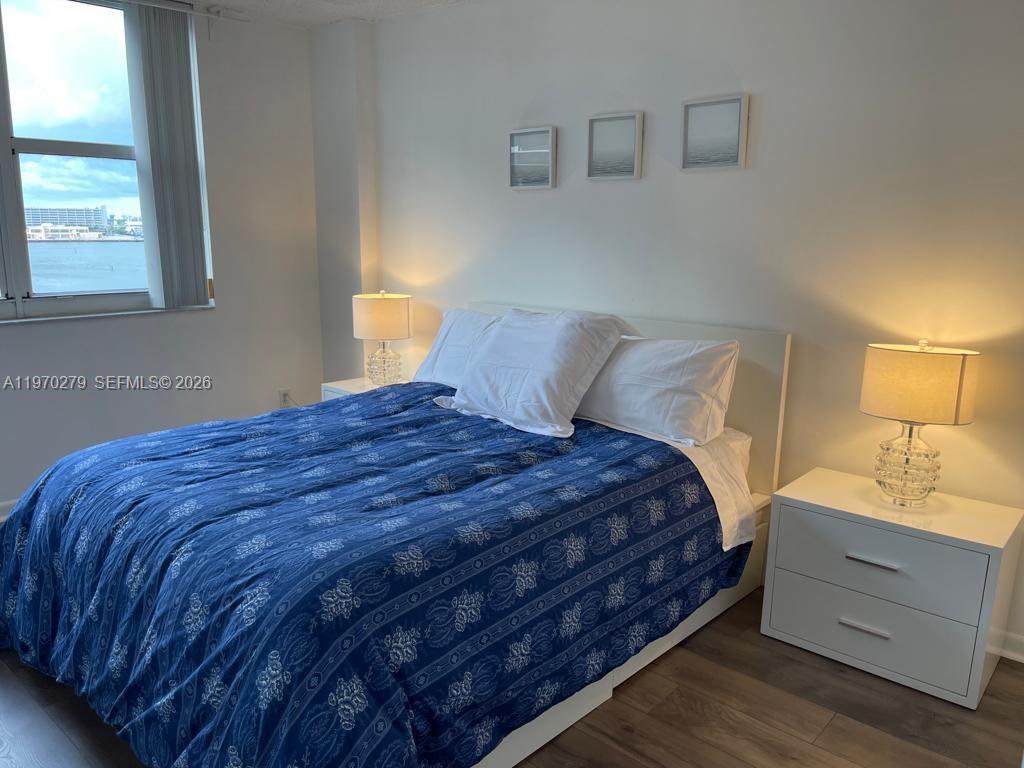 Building Photo - 770 Claughton Island Dr