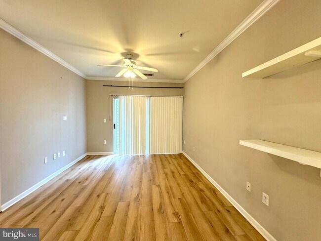 Building Photo - 12921 Centre Park Cir