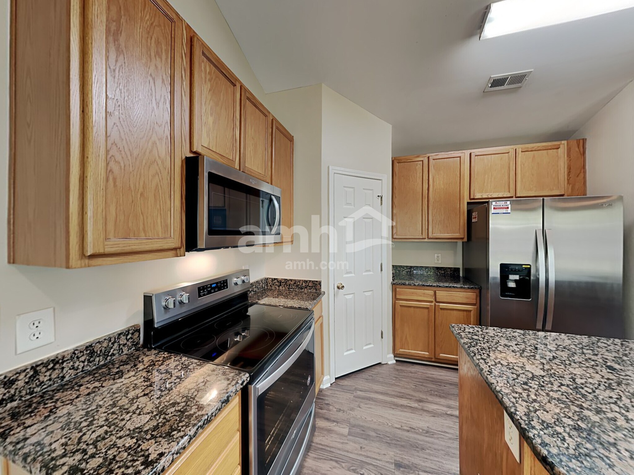 Building Photo - 3210 Revere Rd