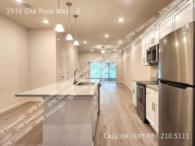 Building Photo - 2916 Oak Park Way