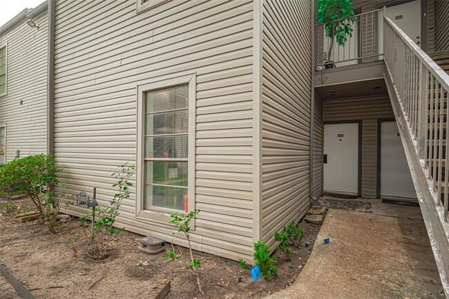 Primary Photo - 9707 Richmond Ave.
