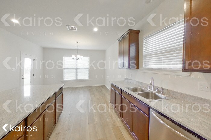 Building Photo - 1743 Park Place Dr