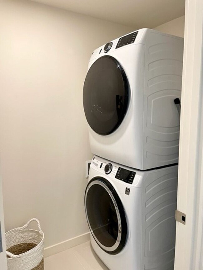 Building Photo - Modern Elegancy at Makali'i in Wailea on the edge of Makena - Exquisitely Furnished 3 Bedrooms / ...