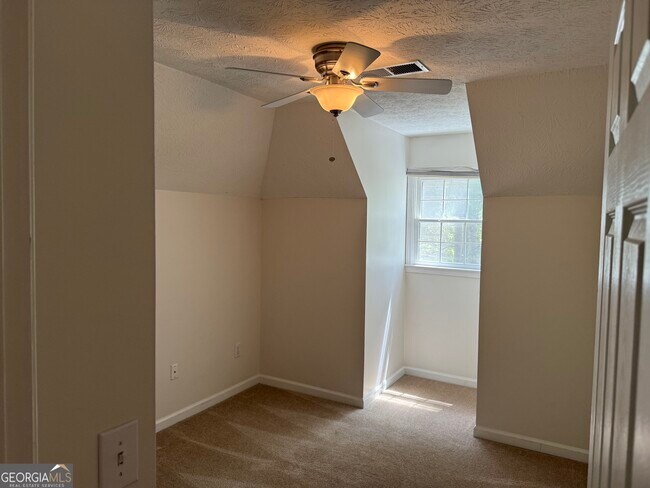 Building Photo - 455 Waterway Dr SW