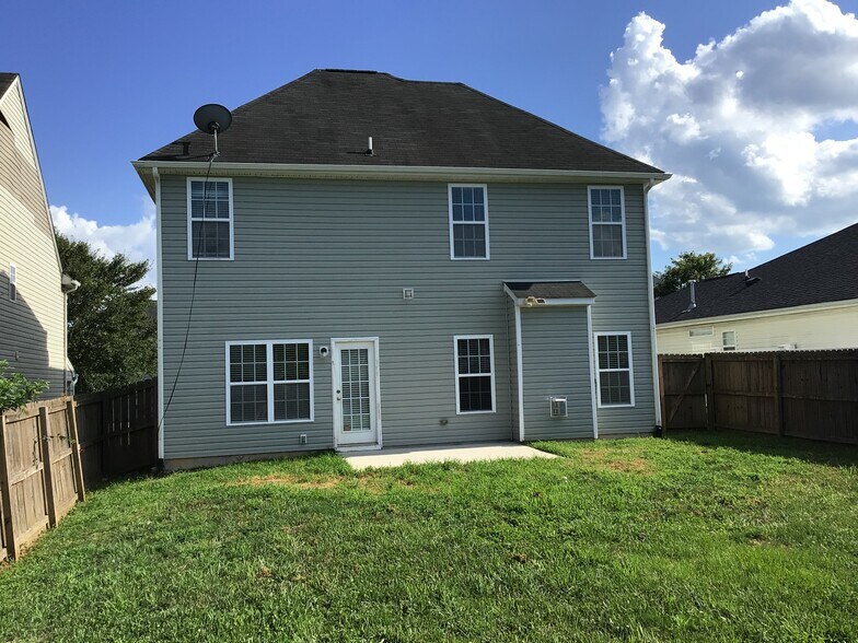 Building Photo - 922 Wolfpack Way