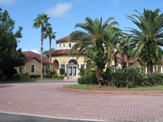 Building Photo - Las Palmas One-Bedroom townhouse with garage