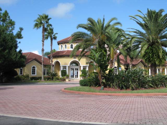 Building Photo - Newly Renovated Ground Floor 1 BR/1 BA Condo!