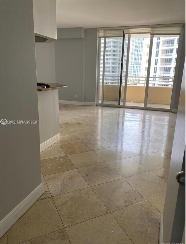 Building Photo - 808 Brickell Key Dr