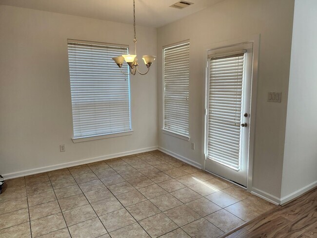 Building Photo - 5737 Yorkshire Road