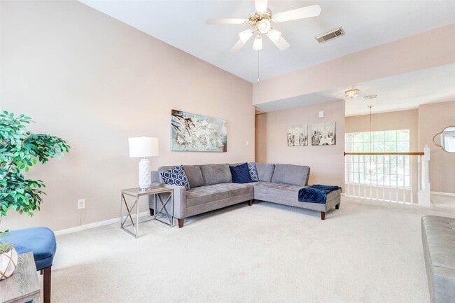 Building Photo - 15415 Longhorn Cavern Dr