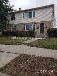 Building Photo - 7942 W Hampton Ave