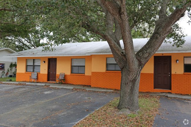 Primary Photo - Sunny View Apartments