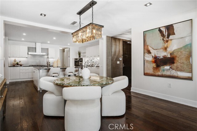 Building Photo - 432 N Oakhurst Dr