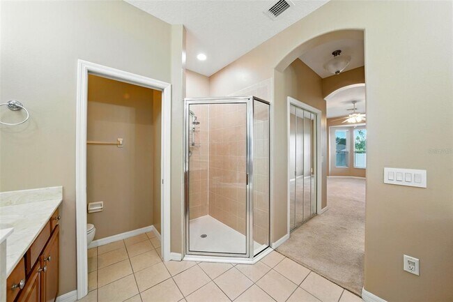 Building Photo - 36815 Queen Bee Ln