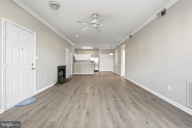 Building Photo - 9212 Azure Ct