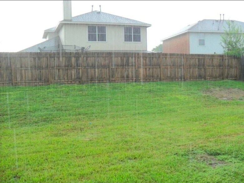 Building Photo - 2817 Island Wren Dr