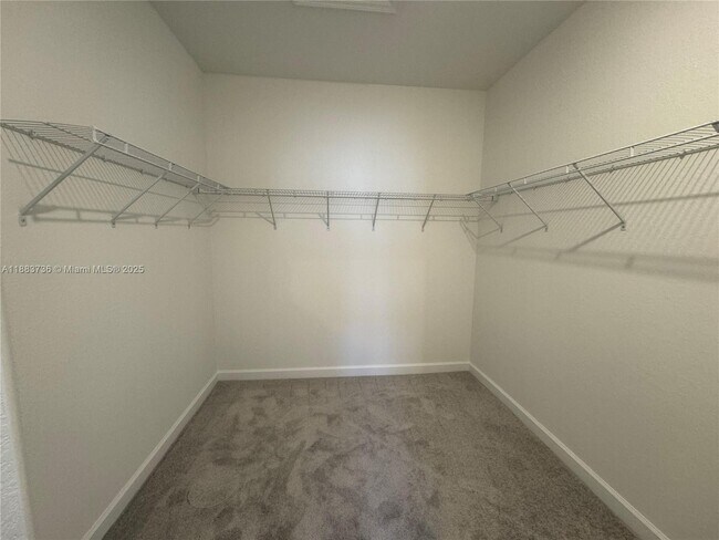 Building Photo - 12915 SW 231st Ter