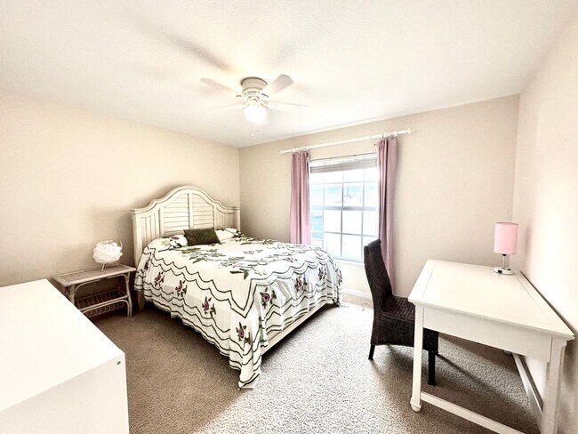 Building Photo - Beautiful 3 bed 2 bath Rental Home.